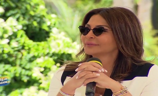 اليسا تطالب بعودة اللاجئين: “لبنان عم يعاني أزمة اقتصادية ومنو قادر يتحمل” اليسا تطالب بعودة اللاجئين: “لبنان عم يعاني أزمة اقتصادية ومنو قادر يتحمل”