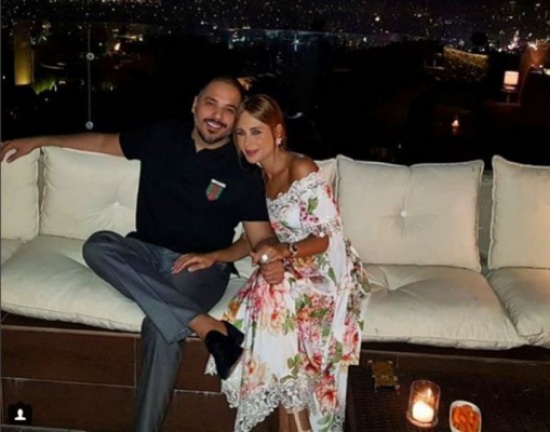 رامي عياش يكشف حقيقة حمل زوجته... شاهدوا إبنه للمرّة الأولى في لقاءٍ إعلامي رامي عياش يكشف حقيقة حمل زوجته... شاهدوا إبنه للمرّة الأولى في لقاءٍ إعلامي