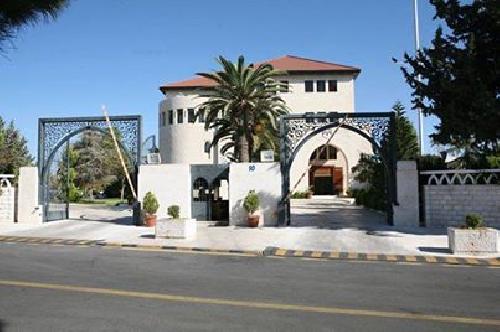 شؤون المرأة تثمن قرار رئاسة الوزراء بعدم تحديد الجنس عند الاعلان عن الوظائف الحكومية شؤون المرأة تثمن قرار رئاسة الوزراء بعدم تحديد الجنس عند الاعلان عن الوظائف الحكومية