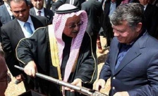 الملك يطمئن على صحة رئيس الفيصلي الملك يطمئن على صحة رئيس الفيصلي