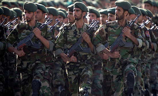 بالفيديو : 20 قتيلاً في هجوم انتحاري على حافلة للحرس الثوري بإيران بالفيديو : 20 قتيلاً في هجوم انتحاري على حافلة للحرس الثوري بإيران