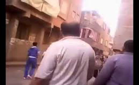 بالفيديو : خناقة بالسلاح الالى والكلاشنكوف فى المحلة في مصر بالفيديو : خناقة بالسلاح الالى والكلاشنكوف فى المحلة في مصر