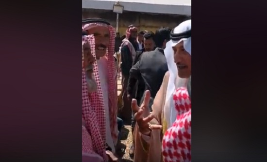 فيديو: تعزية السفير السعودي في الأردن لقبيلة الحويطات بوفاة العمامرة فيديو: تعزية السفير السعودي في الأردن لقبيلة الحويطات بوفاة العمامرة