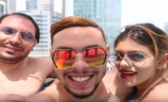 بالفيديو : احمد حسن وزينب بالمايوه في حمام السباحه كامل بالفيديو : احمد حسن وزينب بالمايوه في حمام السباحه كامل
