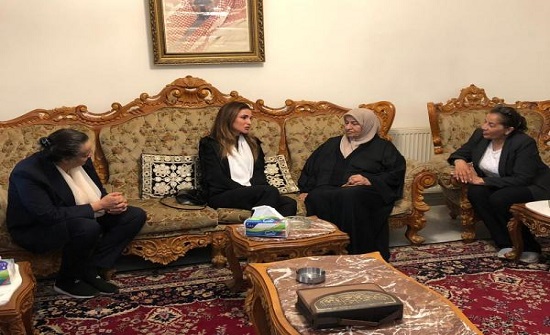 الملكة في بيت عزاء الدكتورة عليا ابو تايه الملكة في بيت عزاء الدكتورة عليا ابو تايه