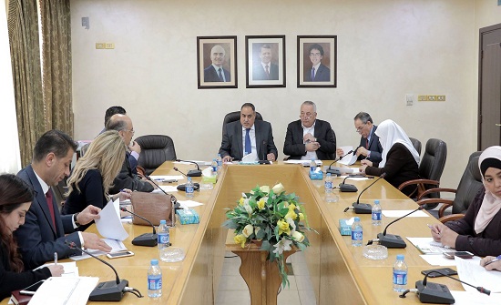 "السكان النيابية" تبحث وضع آلية لتعديل قانون العمل "السكان النيابية" تبحث وضع آلية لتعديل قانون العمل
