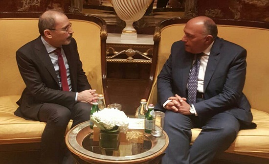 الصفدي يلتقي نظيره المصري بالرياض الصفدي يلتقي نظيره المصري بالرياض