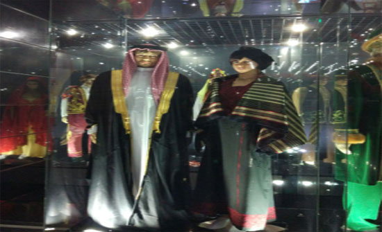 الزي الشعبي الاردني ضمن معرض "أزياء الشعوب" في كازاخستان الزي الشعبي الاردني ضمن معرض "أزياء الشعوب" في كازاخستان