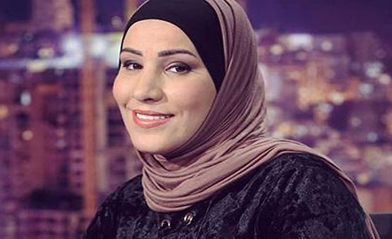 نداء شرارة تعلن عن مطالبة الجمهور لها بخلع حجابها.. وهي ترد نداء شرارة تعلن عن مطالبة الجمهور لها بخلع حجابها.. وهي ترد
