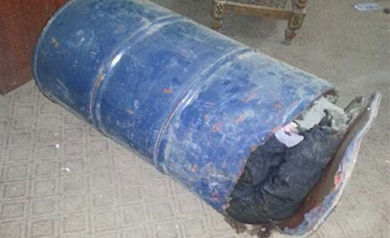 القبض على شخص قتل زوجته وأخفاها بالباطون داخل برميل القبض على شخص قتل زوجته وأخفاها بالباطون داخل برميل