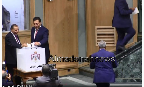 شاهد بالفيديو : كيف فاز الطراونة على العكايلة شاهد بالفيديو : كيف فاز الطراونة على العكايلة