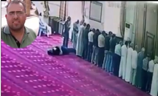 بالفيديو : وفاة شاب اثناء الصلاة في عمان بالفيديو : وفاة شاب اثناء الصلاة في عمان