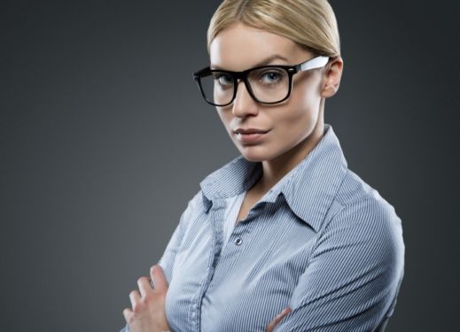 مولودة هذا البرج تعتبر نفسها الأفضل والأذكى.. فهل هي فعلاً كذلك؟ مولودة هذا البرج تعتبر نفسها الأفضل والأذكى.. فهل هي فعلاً كذلك؟