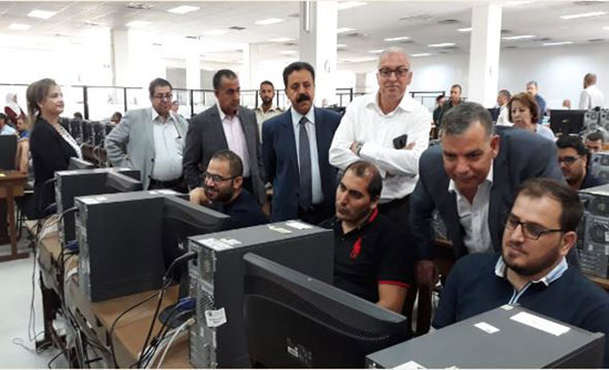 وزير الصحة يتفقد سير الامتحان التنافسي للأطباء العامين وزير الصحة يتفقد سير الامتحان التنافسي للأطباء العامين