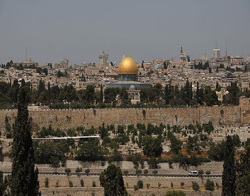 الرئاسة الفلسطينية : إذا بقيت القدس خارج الطاولة فستبقى أمريكا خارجها أيضا الرئاسة الفلسطينية : إذا بقيت القدس خارج الطاولة فستبقى أمريكا خارجها أيضا