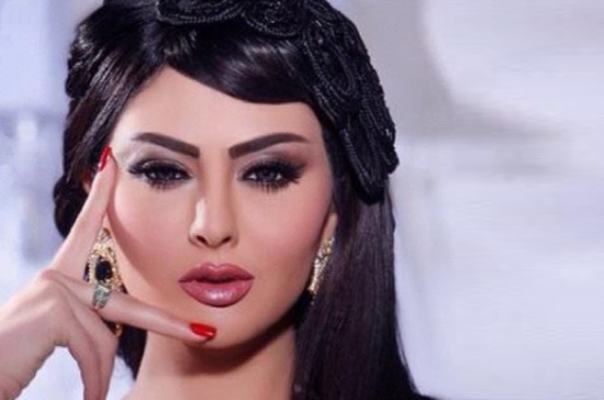 مريم حسين عيب كيف تعاملت مع ملك بلادها في شوارع فلوريدا – بالفيديو مريم حسين عيب كيف تعاملت مع ملك بلادها في شوارع فلوريدا – بالفيديو