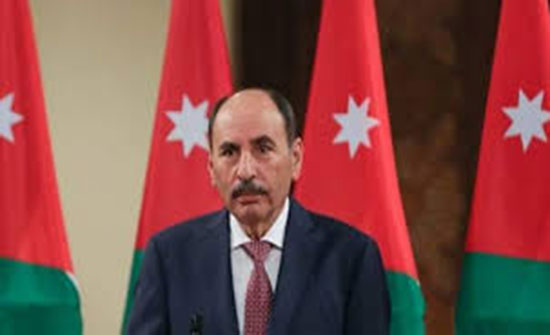 العموش: إقرار توصيات اللجنة العليا لزيادة تشغيل العمالة المحلية العموش: إقرار توصيات اللجنة العليا لزيادة تشغيل العمالة المحلية