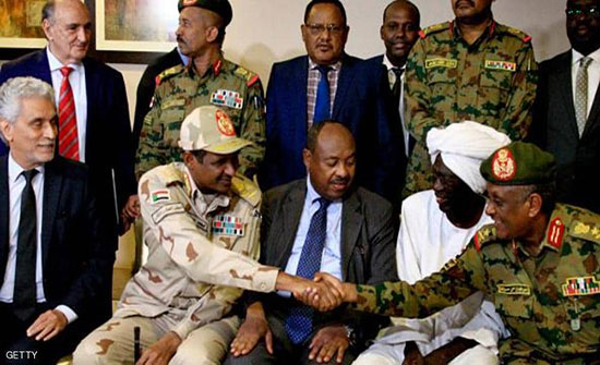 السودان.. الإعلام أول جسور التقارب بين العسكري وقوى التغيير السودان.. الإعلام أول جسور التقارب بين العسكري وقوى التغيير