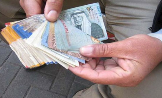 الظهراوي : ١٠٠ دينار بتهز عيلة كاملة ..الله يعين الناس الظهراوي : ١٠٠ دينار بتهز عيلة كاملة ..الله يعين الناس