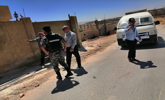 ضبط اعتداءات في الرصيفة وعلى خطوط رئيسية في الشونة الجنوبية والبادية الشمالية ضبط اعتداءات في الرصيفة وعلى خطوط رئيسية في الشونة الجنوبية والبادية الشمالية