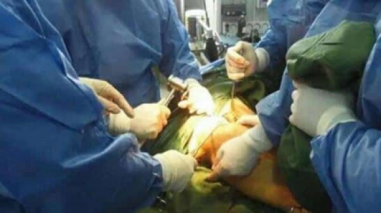 التحقيق مع أطباء مغاربة صوروا مريضاً عارياً بغرفة العمليات وسخروا من حالته ونشروا الفيديو التحقيق مع أطباء مغاربة صوروا مريضاً عارياً بغرفة العمليات وسخروا من حالته ونشروا الفيديو