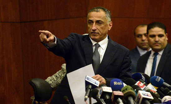 أنباء عن عدم التجديد لمحافظ البنك المركزي في مصر أنباء عن عدم التجديد لمحافظ البنك المركزي في مصر