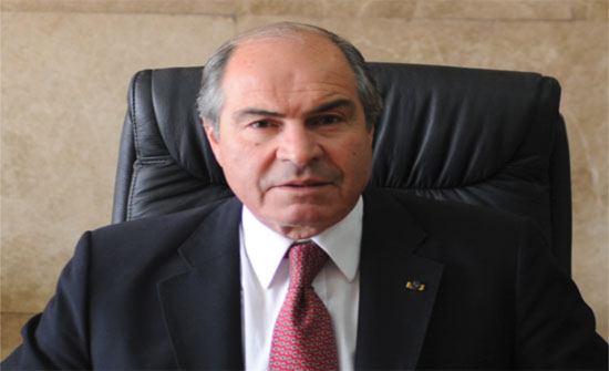 الملقي يعمّم بعدم تحديد جنس المرشح لإشغال الوظائف العامّة الملقي يعمّم بعدم تحديد جنس المرشح لإشغال الوظائف العامّة