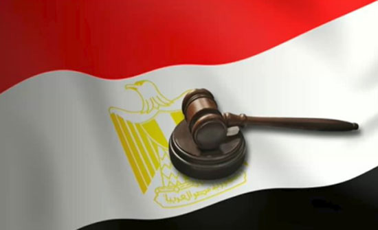 قاتل السائق الأردني يمثل جريمته أمام القضاء المصري قاتل السائق الأردني يمثل جريمته أمام القضاء المصري