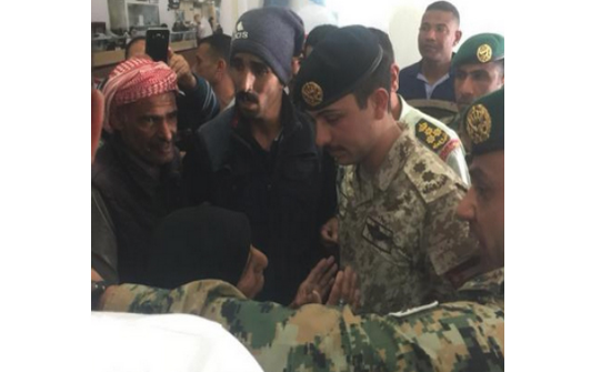 فيديو : ولي العهد يزور مستشفى " هاشم العسكري" فيديو : ولي العهد يزور مستشفى " هاشم العسكري"
