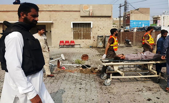 الباكستان: مقتل 6 اشخاص بهجوم انتحاري الباكستان: مقتل 6 اشخاص بهجوم انتحاري