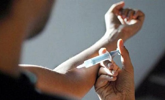 مصر.. وفاة صاحب مركز علاج إدمان بجرعة مخدرات زائدة مصر.. وفاة صاحب مركز علاج إدمان بجرعة مخدرات زائدة