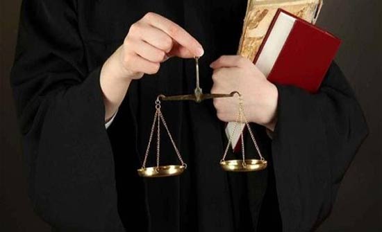 تقرير :النساء يشكلن 26% من المهندسين و 30% من الأطباء و 26% من المحامين تقرير :النساء يشكلن 26% من المهندسين و 30% من الأطباء و 26% من المحامين