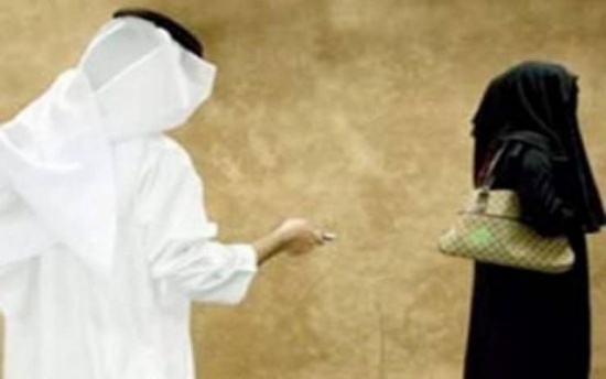 عريس إماراتي يطلق عروسه بعد رؤيتها في ثاني يوم! عريس إماراتي يطلق عروسه بعد رؤيتها في ثاني يوم!
