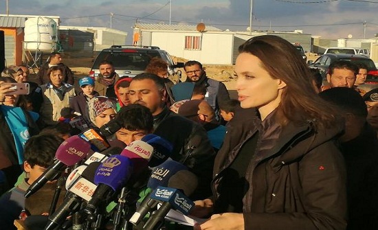 أنجلينا جولي : ممتنون للأردن وموقفه الانساني تجاه ضحايا النزاع أنجلينا جولي : ممتنون للأردن وموقفه الانساني تجاه ضحايا النزاع