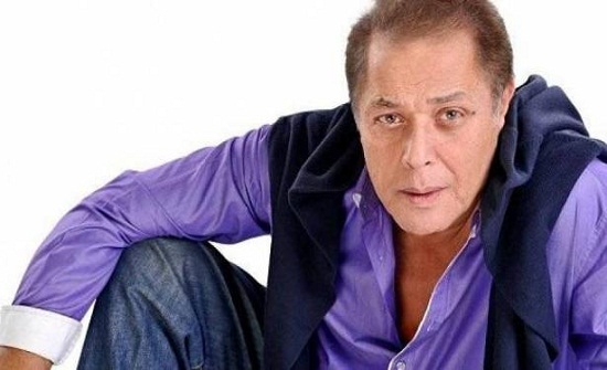 لماذا ترك محمود عبد العزيز الفن واتجه لبيع الصحف؟ لماذا ترك محمود عبد العزيز الفن واتجه لبيع الصحف؟