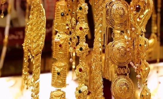 الذهب يتراجع اعتبارا من مساء الاربعاء الذهب يتراجع اعتبارا من مساء الاربعاء