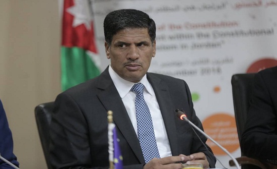 "أمين عام الشؤون السياسية" يحاضر عن اللامركزية "أمين عام الشؤون السياسية" يحاضر عن اللامركزية