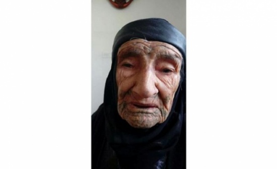 الطفيلة: وفاة أم إبراهيم البداينة عن 115 عاما و300 من الأبناء والأحفاد الطفيلة: وفاة أم إبراهيم البداينة عن 115 عاما و300 من الأبناء والأحفاد