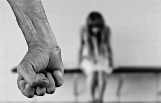 أخبروها أن ابنتها تتعرّض للاغتصاب.. ولما بحثت عنها وقعت الكارثة ! أخبروها أن ابنتها تتعرّض للاغتصاب.. ولما بحثت عنها وقعت الكارثة !