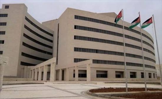 زريقات يدعو لتحويل مستشفى الزرقاء الحكومي الى تعليمي زريقات يدعو لتحويل مستشفى الزرقاء الحكومي الى تعليمي