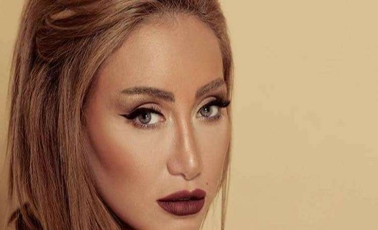 بالفيديو... أول ظهور لريهام سعيد في برنامجها بعد بناء "أنف بديلة" لها بالفيديو... أول ظهور لريهام سعيد في برنامجها بعد بناء "أنف بديلة" لها