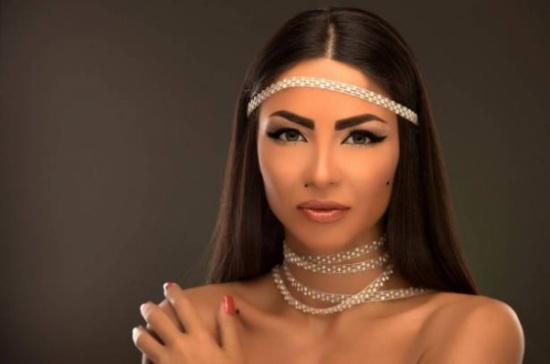 هكذا ردّت دوللي شاهين على اتهامها بالسرقة! هكذا ردّت دوللي شاهين على اتهامها بالسرقة!
