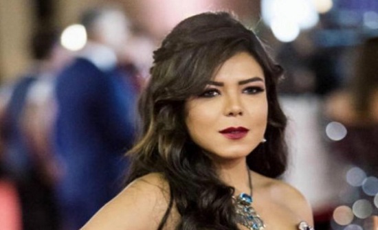 ناهد السباعي تستعرض رشاقتها برقصة العمود بـ"الهوت شورت تايجر" ناهد السباعي تستعرض رشاقتها برقصة العمود بـ"الهوت شورت تايجر"