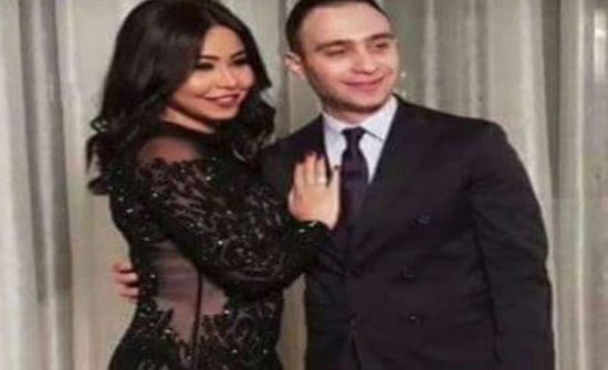 فنانة مصرية تبارك لشيرين: "يا ريت بعد الجواز تمسكي لسانك يامزة" (صورة) فنانة مصرية تبارك لشيرين: "يا ريت بعد الجواز تمسكي لسانك يامزة" (صورة)