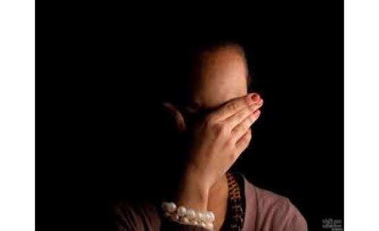 شاهد بالفيديو.. تفاصيل صادمة يرويها متصل عن خيانة زوجته شاهد بالفيديو.. تفاصيل صادمة يرويها متصل عن خيانة زوجته