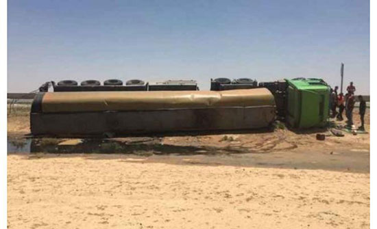 تدهور صهريج يحمل مواد خطرة وحريق في محل دهانات بالقويسمة تدهور صهريج يحمل مواد خطرة وحريق في محل دهانات بالقويسمة