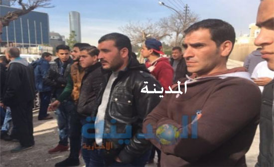 المزارعون : لا صحة لتعليقنا الاعتصام حتى تستجيب الحكومة لمطالبنا المزارعون : لا صحة لتعليقنا الاعتصام حتى تستجيب الحكومة لمطالبنا
