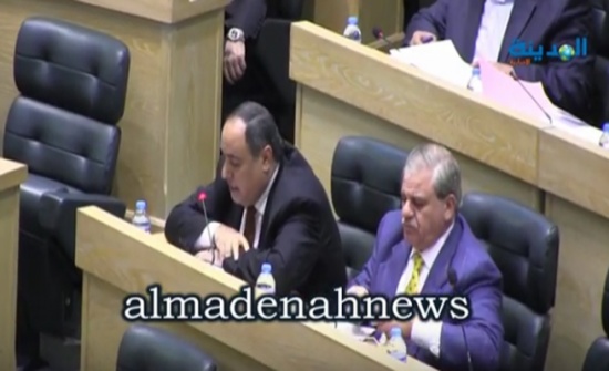 بالفيديو : الفناطسة يكشف مصير مئات العمال في شركة الأبيض بالفيديو : الفناطسة يكشف مصير مئات العمال في شركة الأبيض