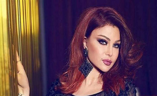 هيفا وهبي بإطلالة آسرة مع اصدقائها-بالصورة هيفا وهبي بإطلالة آسرة مع اصدقائها-بالصورة