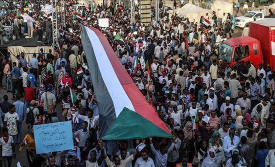 "المهنيين السودانيين" يدعو لمسيرات شعبية تنديدا بأحداث "الأبيض" "المهنيين السودانيين" يدعو لمسيرات شعبية تنديدا بأحداث "الأبيض"